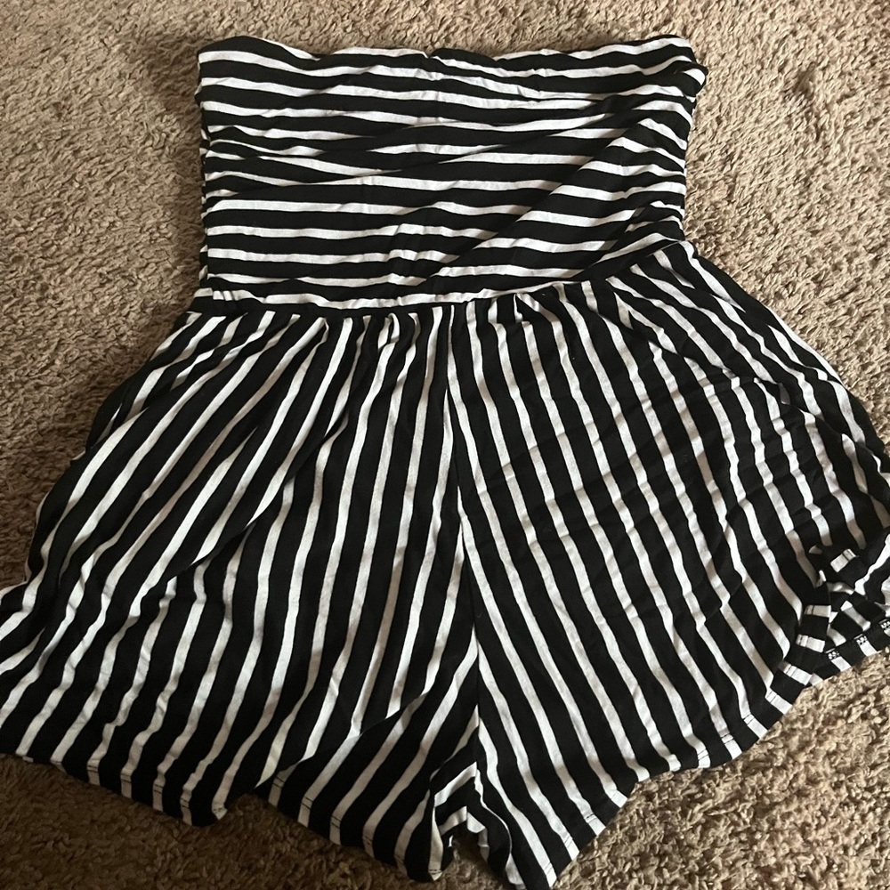 Fashion Nova Black and White High Waist Shorts